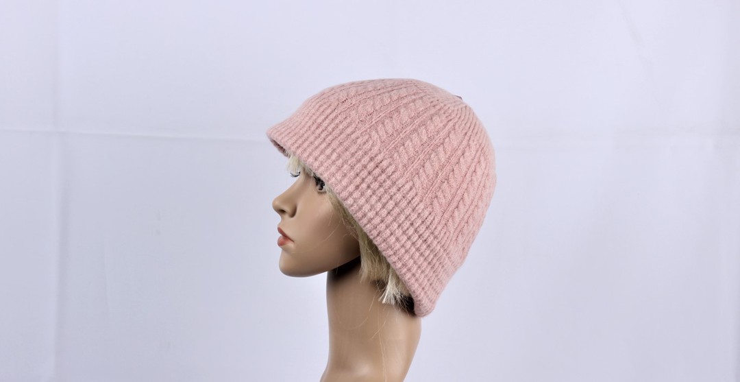 Head Start cashmere cable fleece lined cloche pink STYLE : HS4843PNK image 0